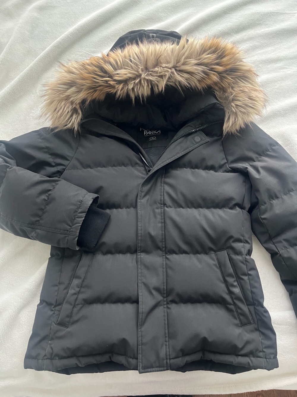 Aritzia Powder Parka - size M - black